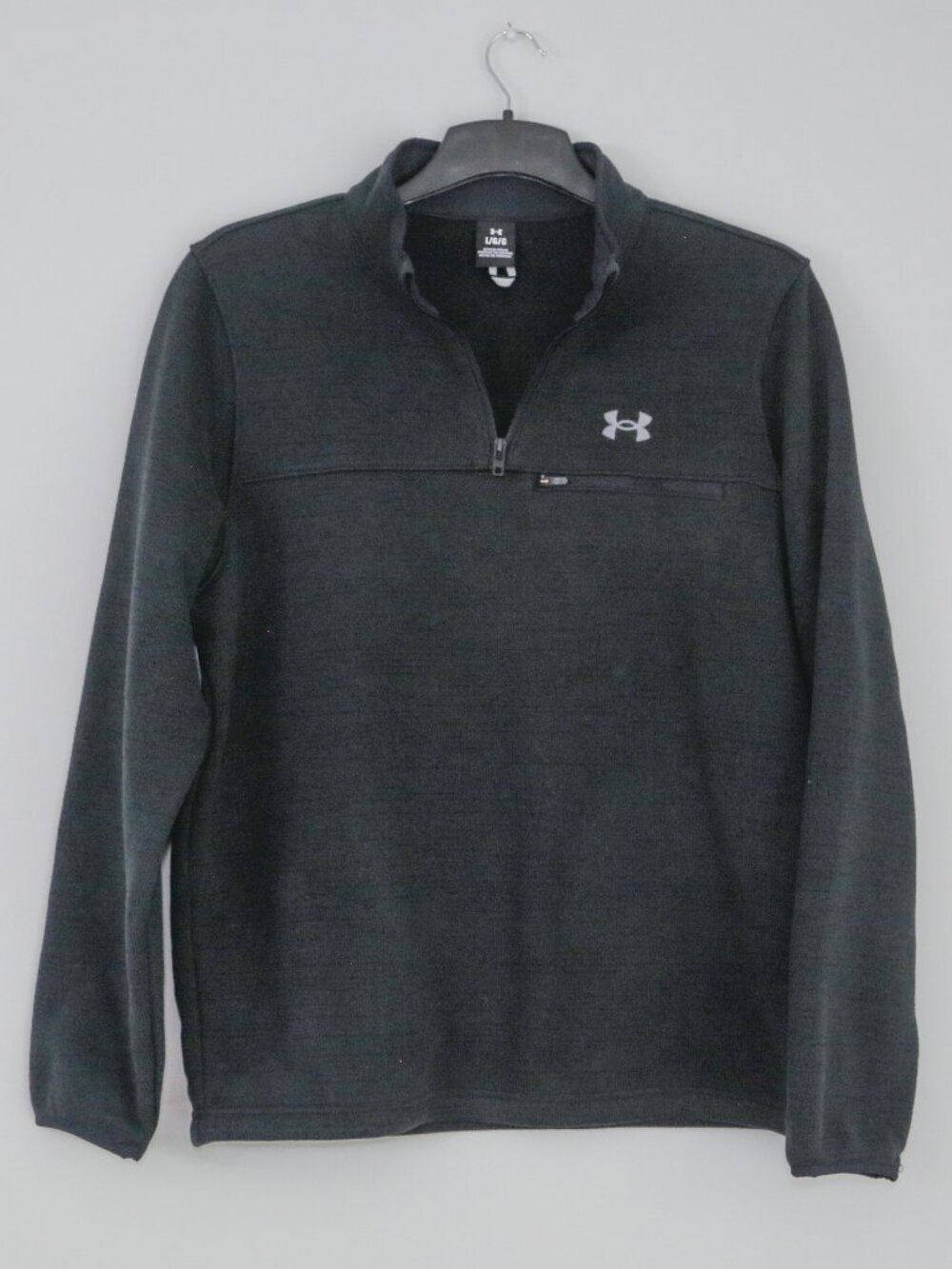 Under Armour Mens Large Black 1/4 Zip Pullover Sweater NWT